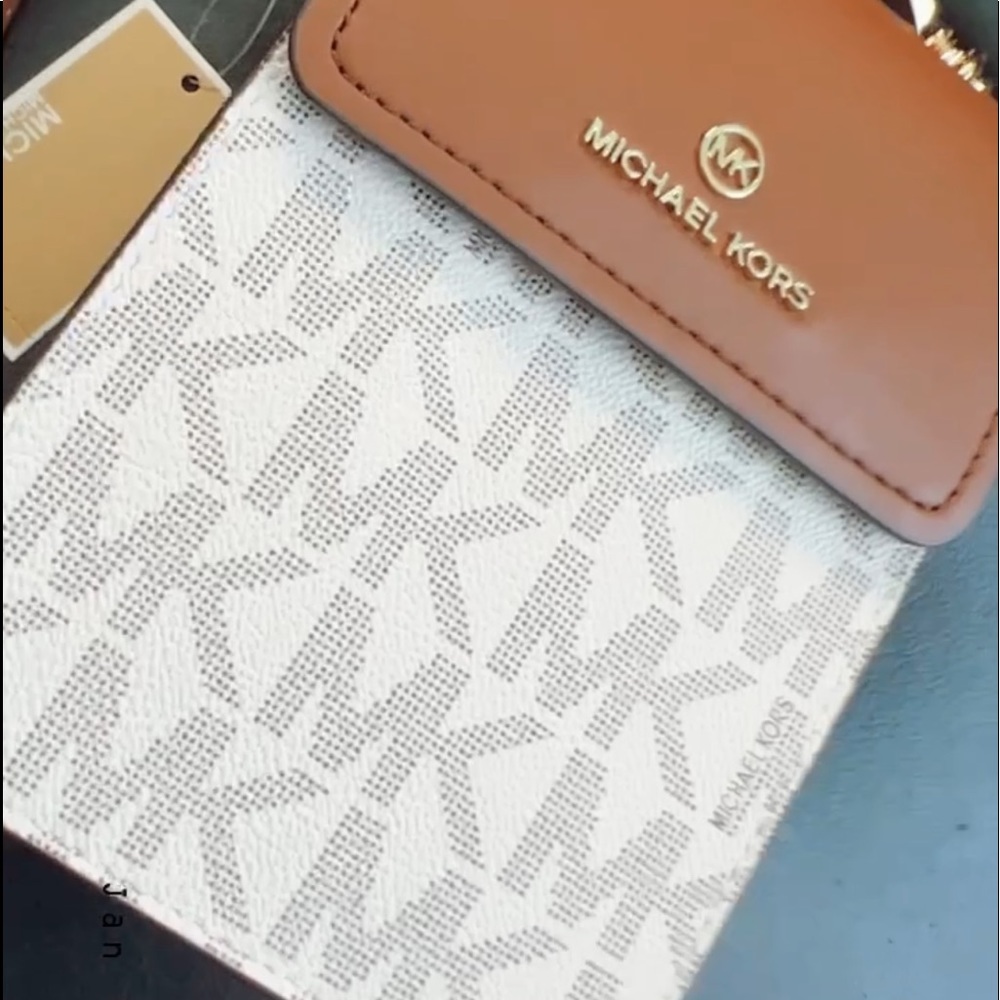 MK purse